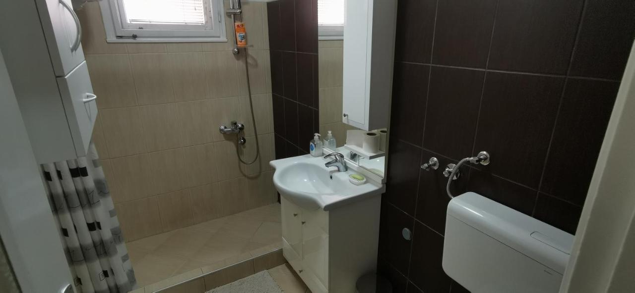דירות Užice Stan Na Dan Predah מראה חיצוני תמונה